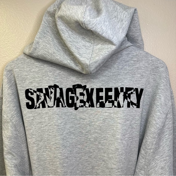 NWT Savage X Fenty Forever Savage Showgirl Short Robe Platinum Gray - Picture 9 of 14